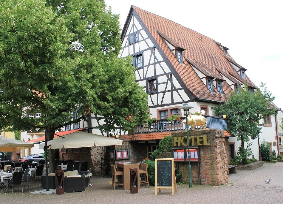 Hotel Restaurant Altes Badhaus エーバーバッハ エクステリア 写真