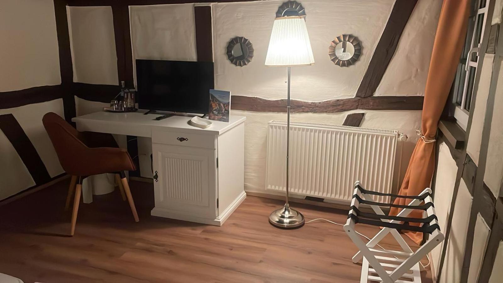 Hotel Restaurant Altes Badhaus エーバーバッハ エクステリア 写真