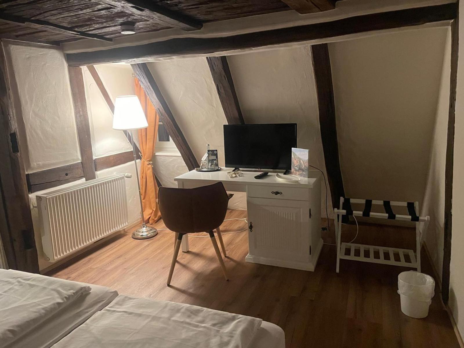Hotel Restaurant Altes Badhaus エーバーバッハ エクステリア 写真