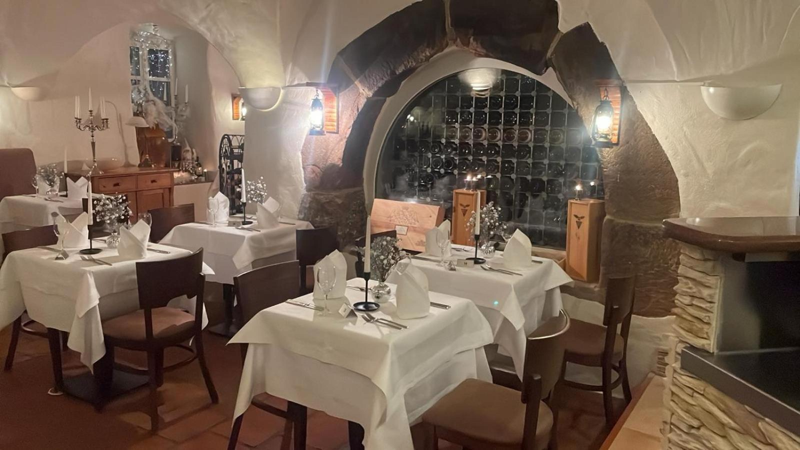 Hotel Restaurant Altes Badhaus エーバーバッハ エクステリア 写真