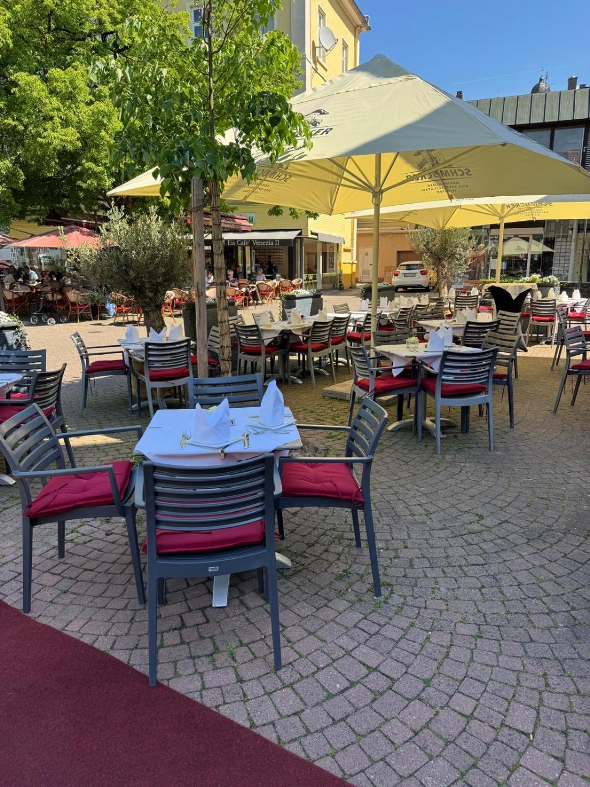 Hotel Restaurant Altes Badhaus エーバーバッハ エクステリア 写真