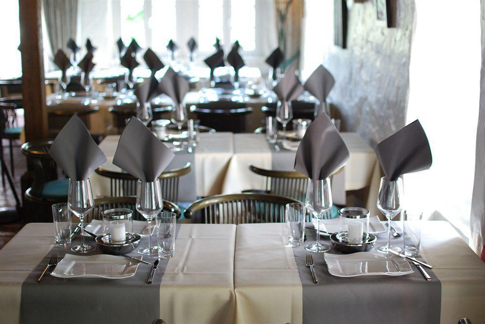 Hotel Restaurant Altes Badhaus エーバーバッハ エクステリア 写真